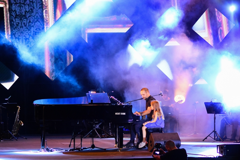 Michel Fadel Meets the GIPSY KINGS 